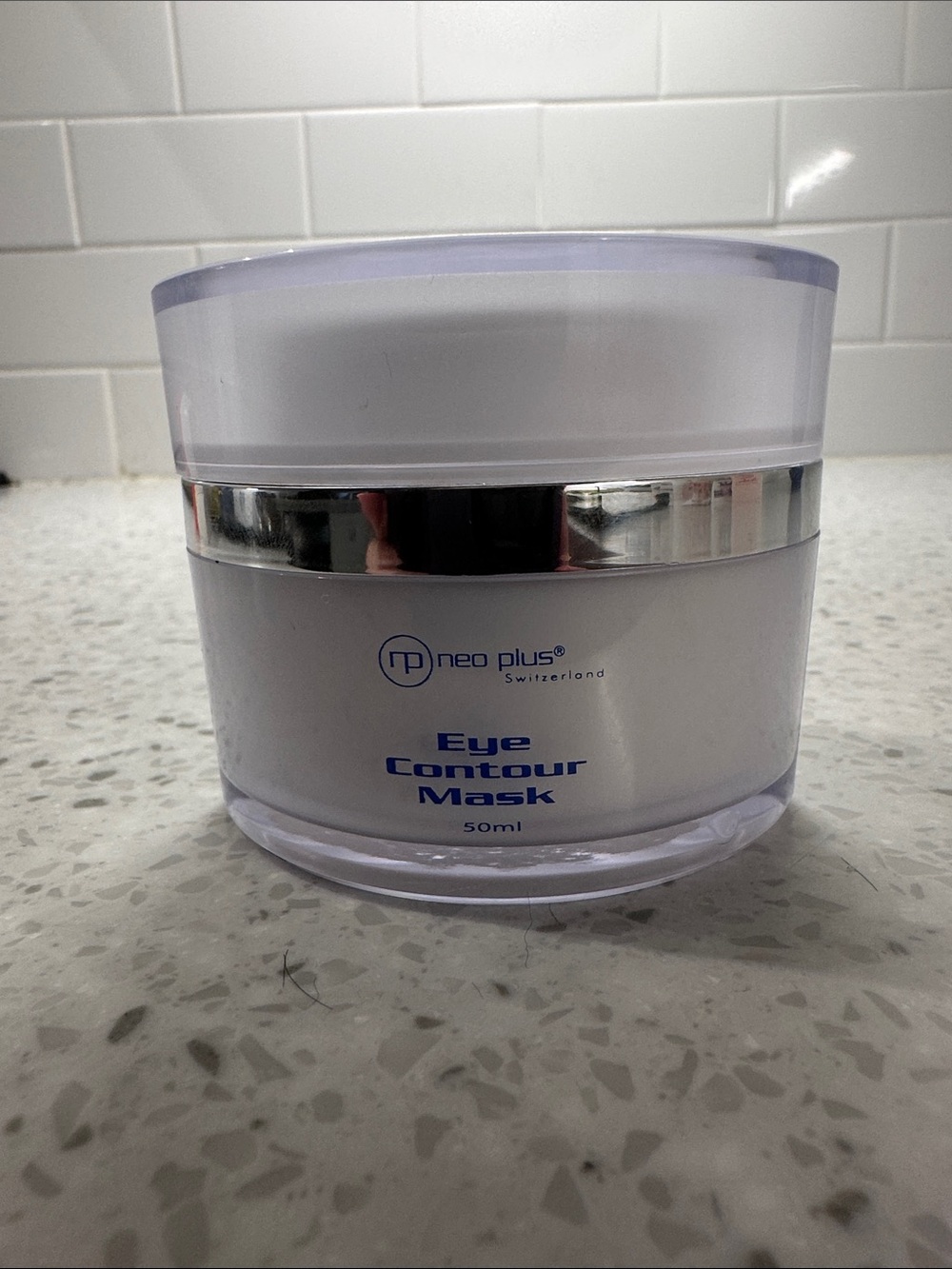Neo Plus Eye Contour Mask — White Eye Cream. Not used and unopened